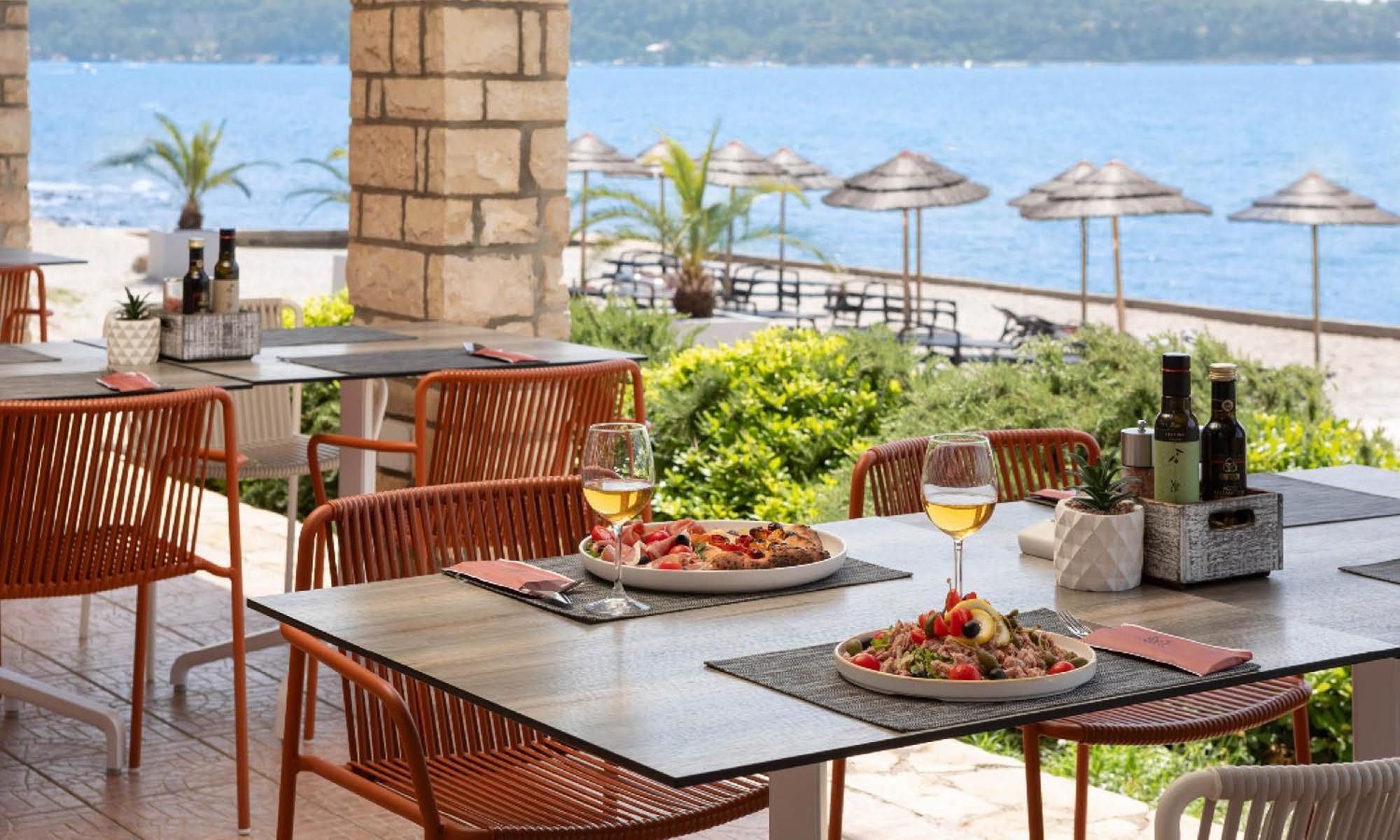 Aminess Sirena - Holiday Homes Classic Novigrad  Bagian luar foto