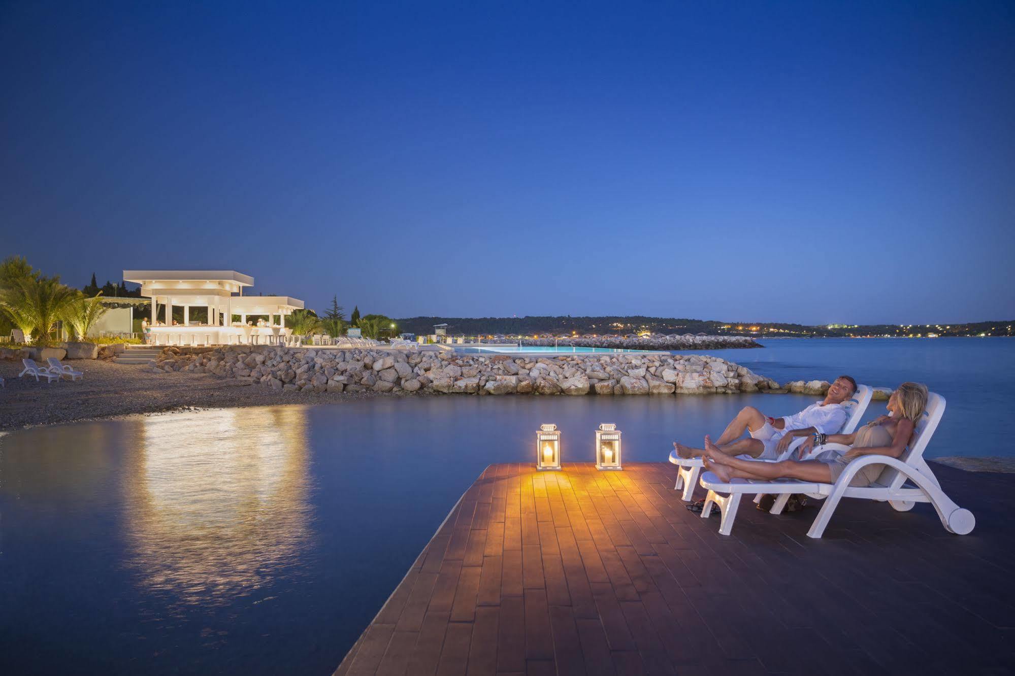 Aminess Sirena - Holiday Homes Classic Novigrad  Bagian luar foto
